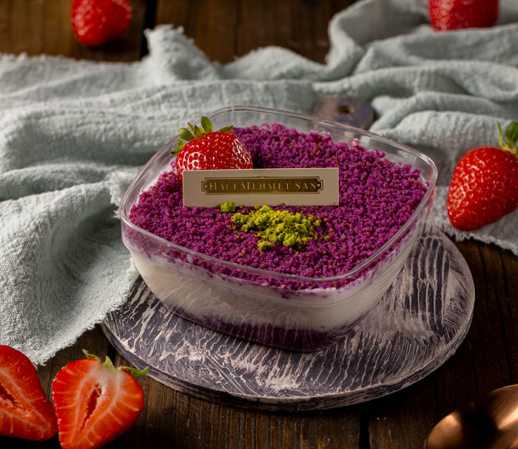 ÇİLEKLİ MUHALLEBİ