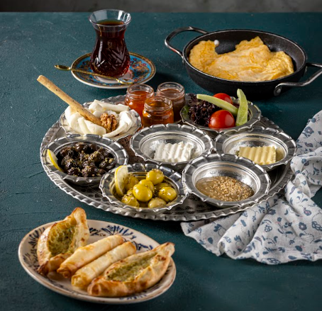 Hacı Mehmet Şan Premium Tepsi Kahvaltı