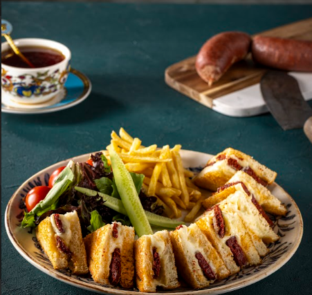 SUCUKLU KAŞARLI TOST